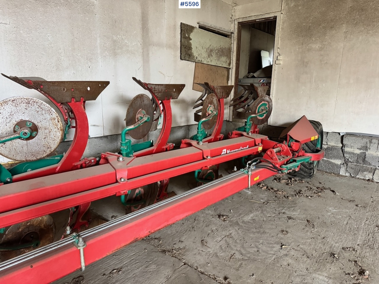 2017 Kverneland 7-Furrow Reversible Plow - Опрема за обработка на почва: слика 4 2017 Kverneland 7-Furrow Reversible Plow - Опрема за обработка на почва: слика 4