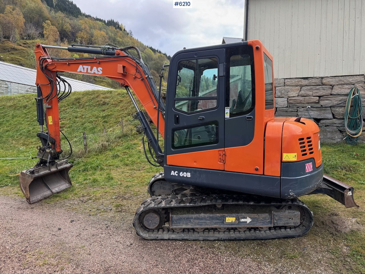 2019 Atlas AC 60B with 3 buckets, grapple, and spike. Low hours!! - Багер: слика 2 2019 Atlas AC 60B with 3 buckets, grapple, and spike. Low hours!! - Багер: слика 2