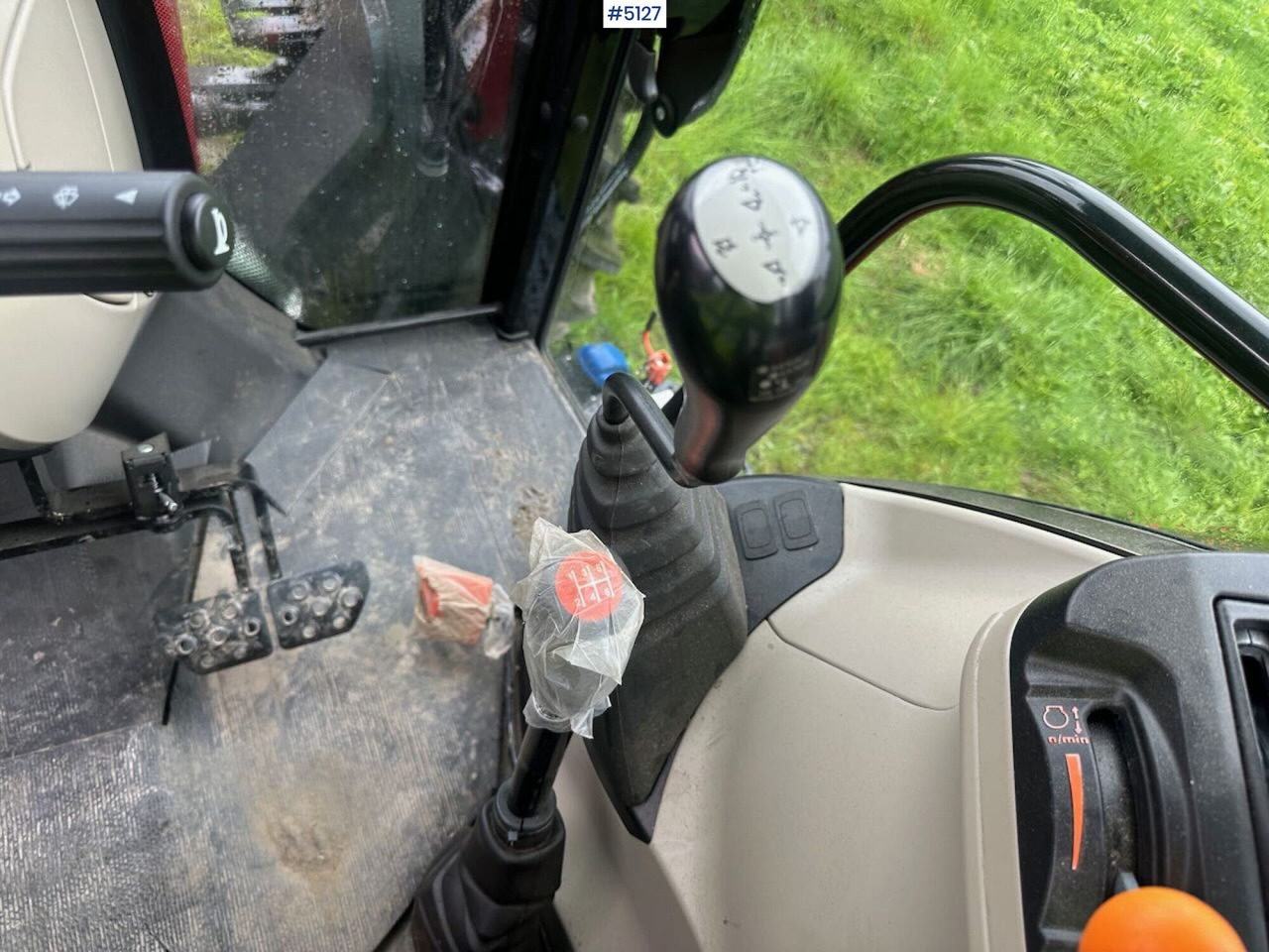 Трактор 2024 Massey Ferguson 4710M: слика 15