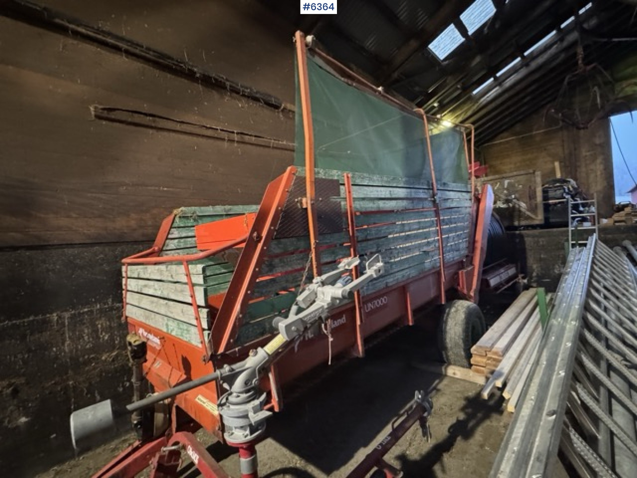 Approx. 1990 Kverneland UN7000 unloading wagon - Превртувачка опрема: слика 1 Approx. 1990 Kverneland UN7000 unloading wagon - Превртувачка опрема: слика 1