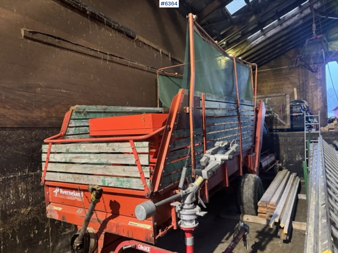 Approx. 1990 Kverneland UN7000 unloading wagon - Превртувачка опрема: слика 2 Approx. 1990 Kverneland UN7000 unloading wagon - Превртувачка опрема: слика 2