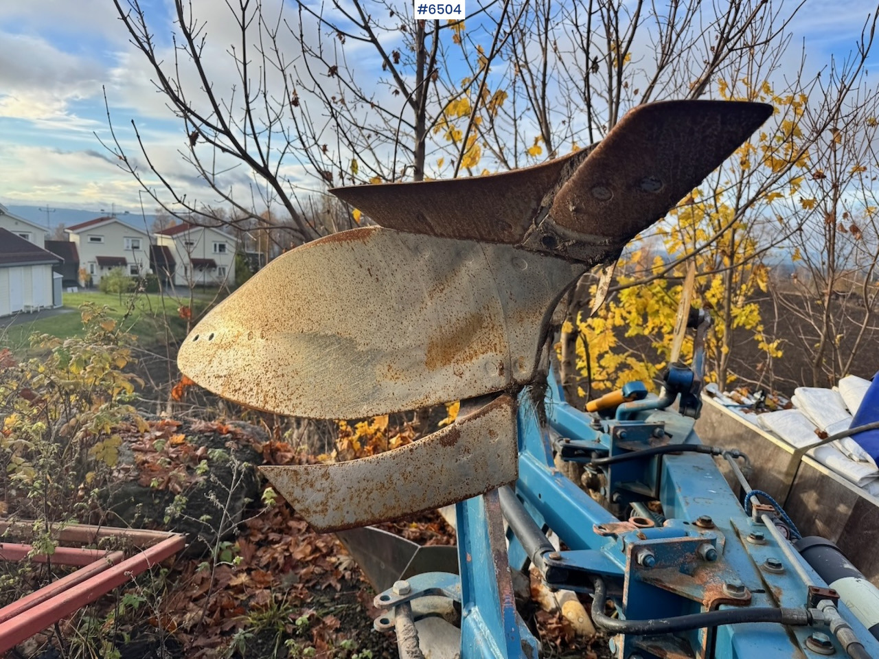 Approx. 1995 Øverum 3-furrow reversible plough - Опрема за обработка на почва: слика 4 Approx. 1995 Øverum 3-furrow reversible plough - Опрема за обработка на почва: слика 4