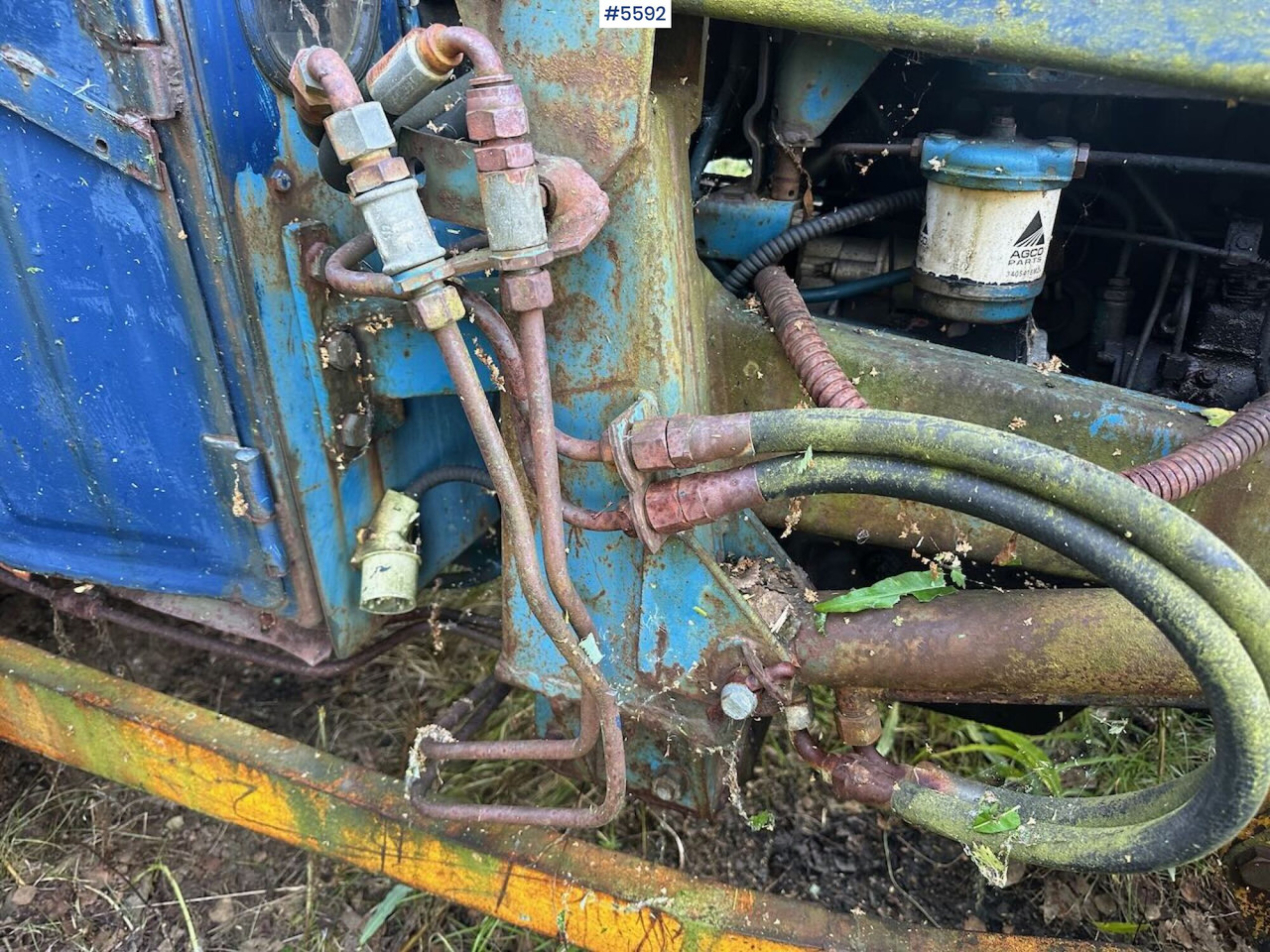 Circa 1974 Ford 4000 tractor w/ front loader and excavator. REP.OBJECT - Трактор: слика 3 Circa 1974 Ford 4000 tractor w/ front loader and excavator. REP.OBJECT - Трактор: слика 3