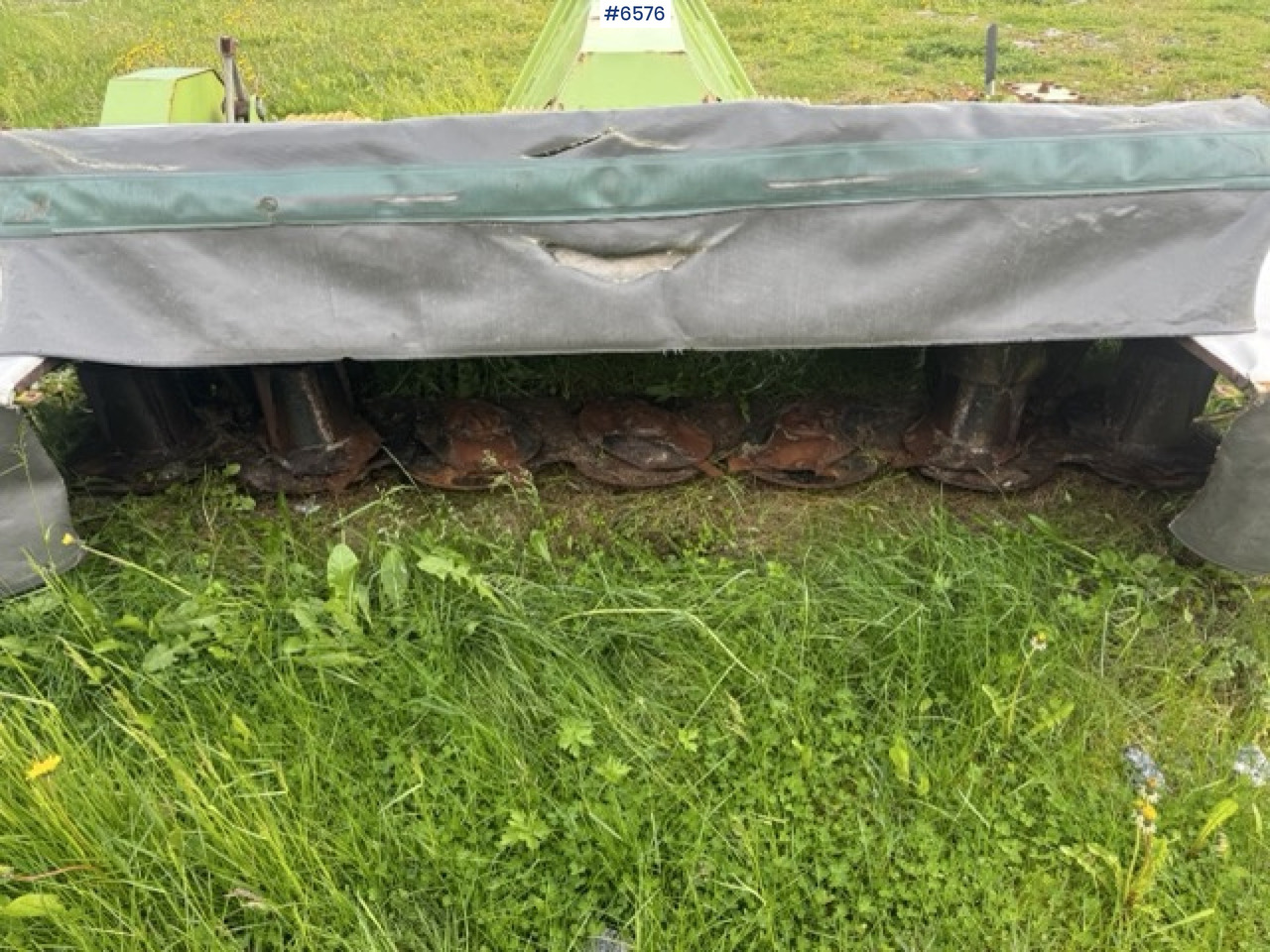 Claas front-mounted mower - Превртувачка опрема: слика 3 Claas front-mounted mower - Превртувачка опрема: слика 3