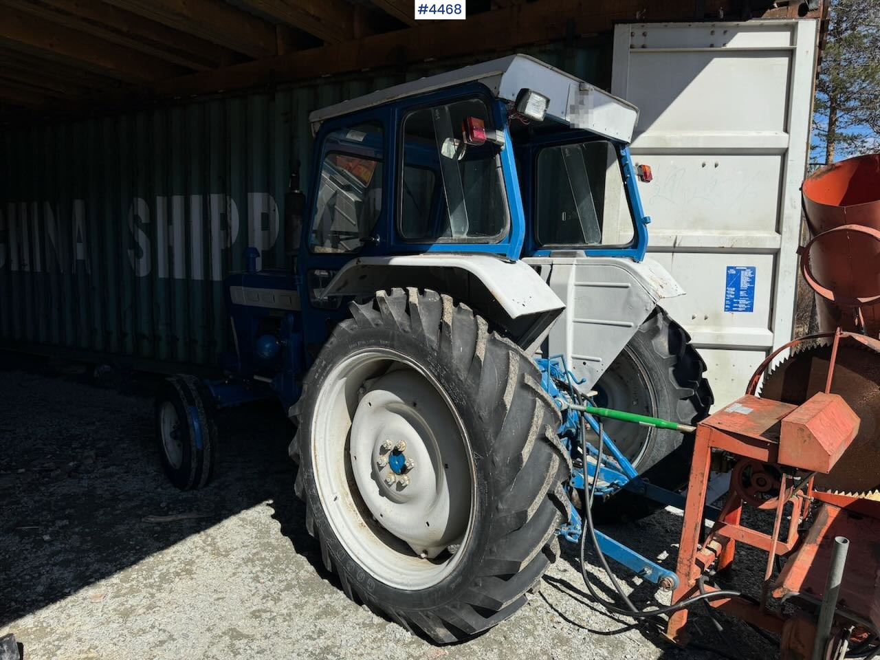 Ford 4000 4x2 - approx. 1970 model - Трактор: слика 4 Ford 4000 4x2 - approx. 1970 model - Трактор: слика 4