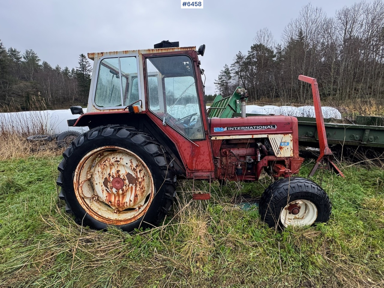 International 574 tractor - Трактор: слика 3 International 574 tractor - Трактор: слика 3