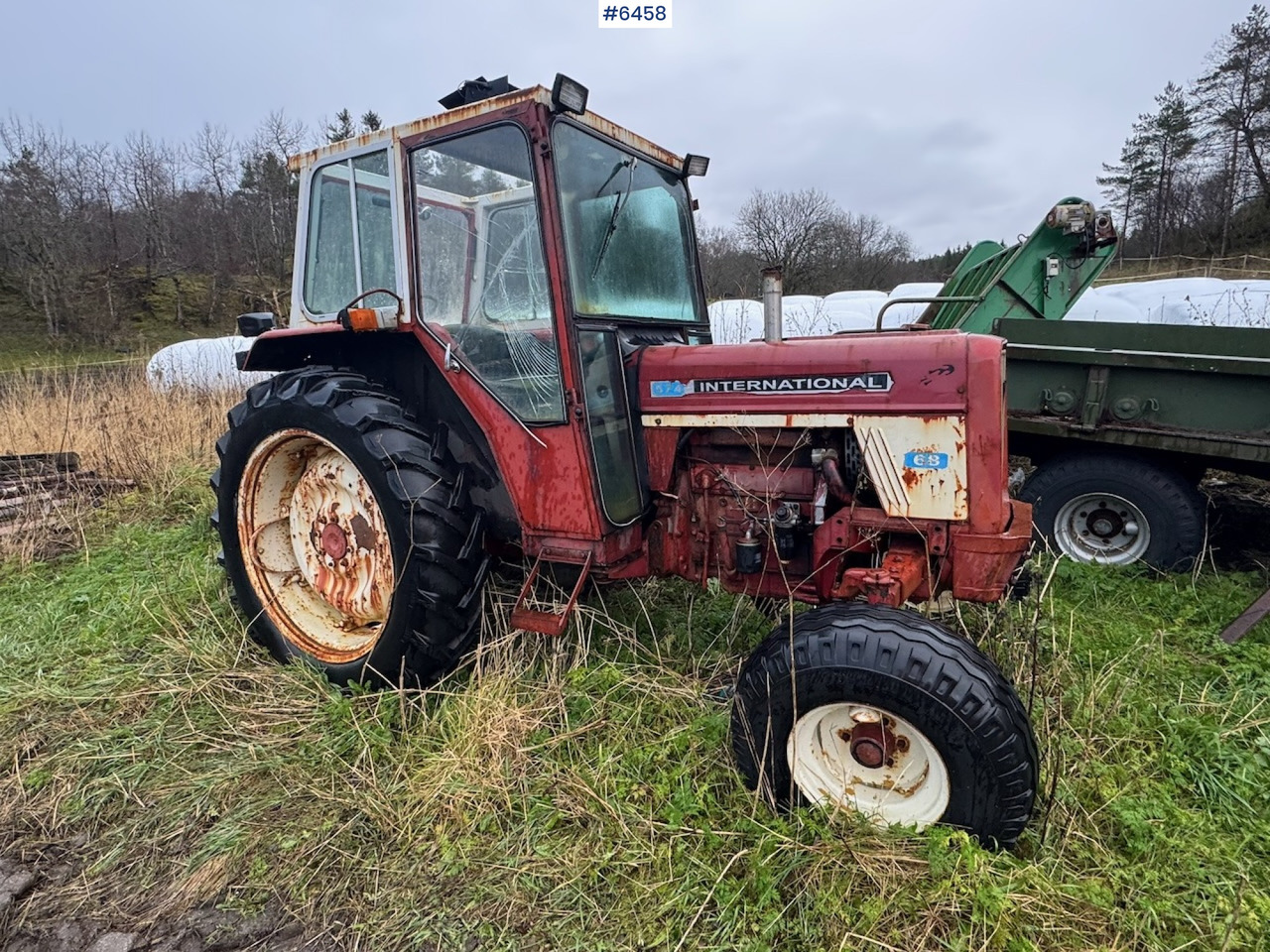 International 574 tractor - Трактор: слика 2 International 574 tractor - Трактор: слика 2