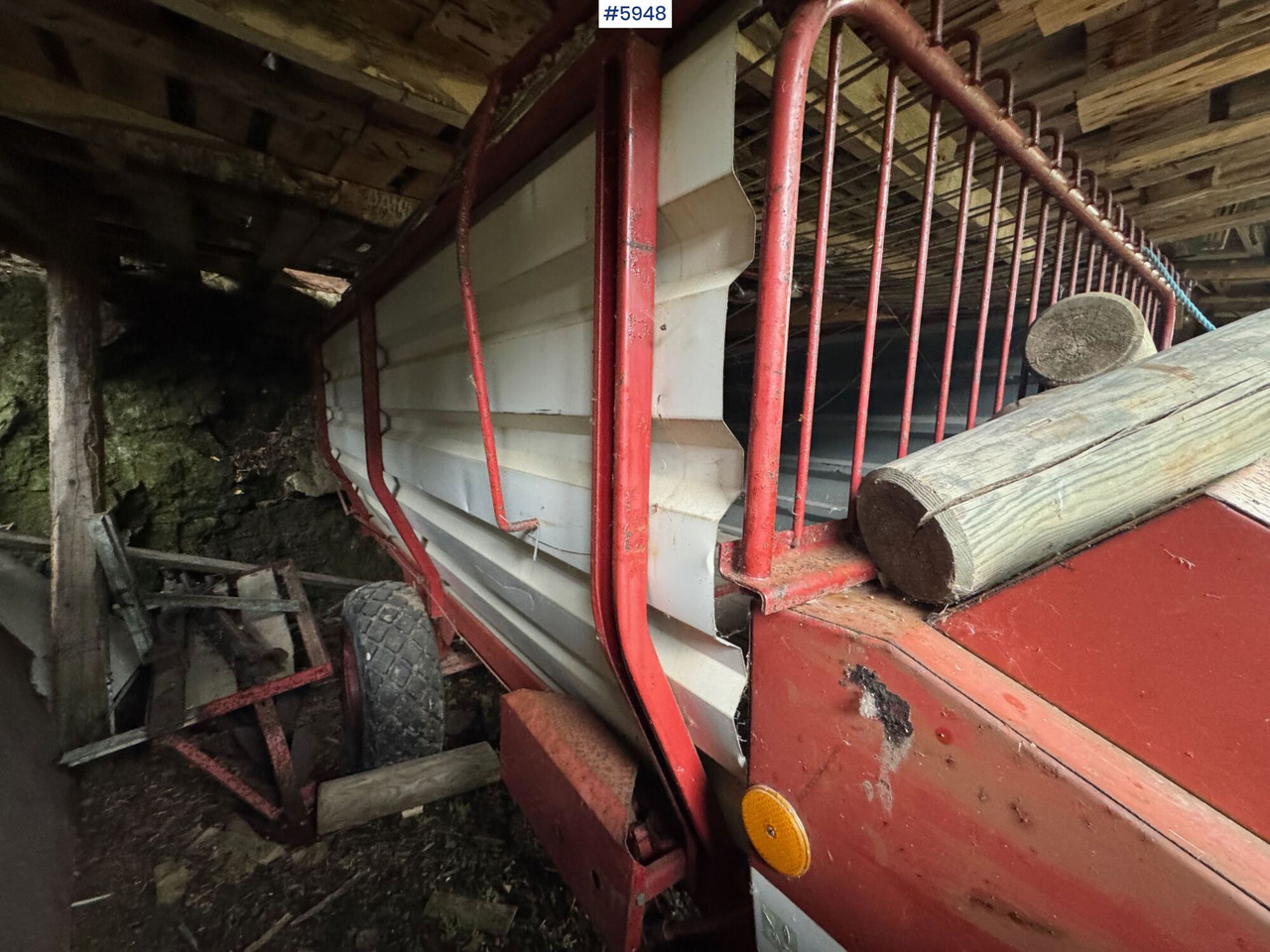 Pöttinger forage wagon - Превртувачка опрема: слика 5 Pöttinger forage wagon - Превртувачка опрема: слика 5