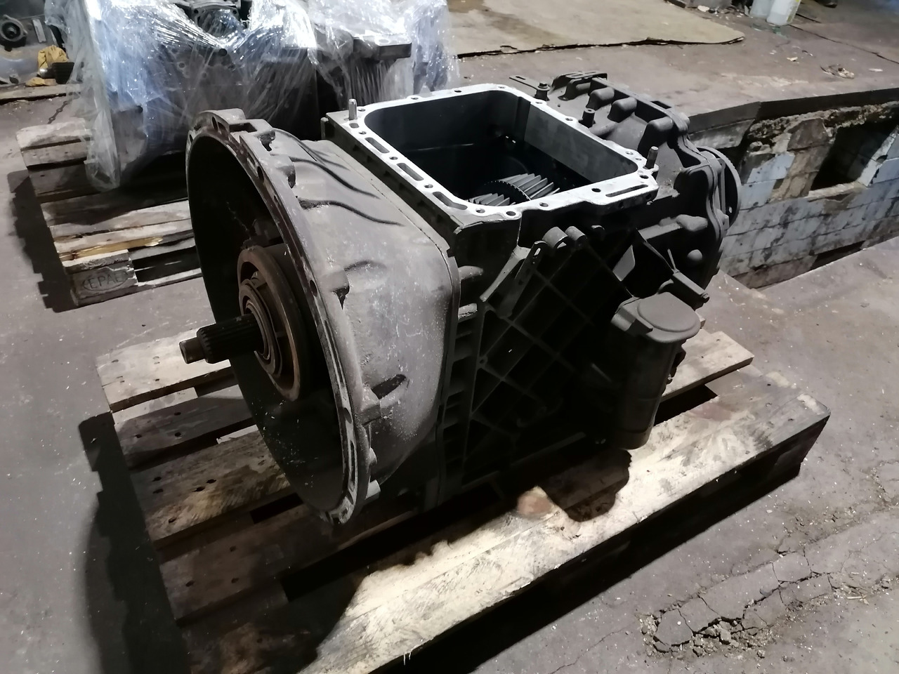 VOLVO remanufactured gearbox AT2612D - Менувач: слика 2 VOLVO remanufactured gearbox AT2612D - Менувач: слика 2