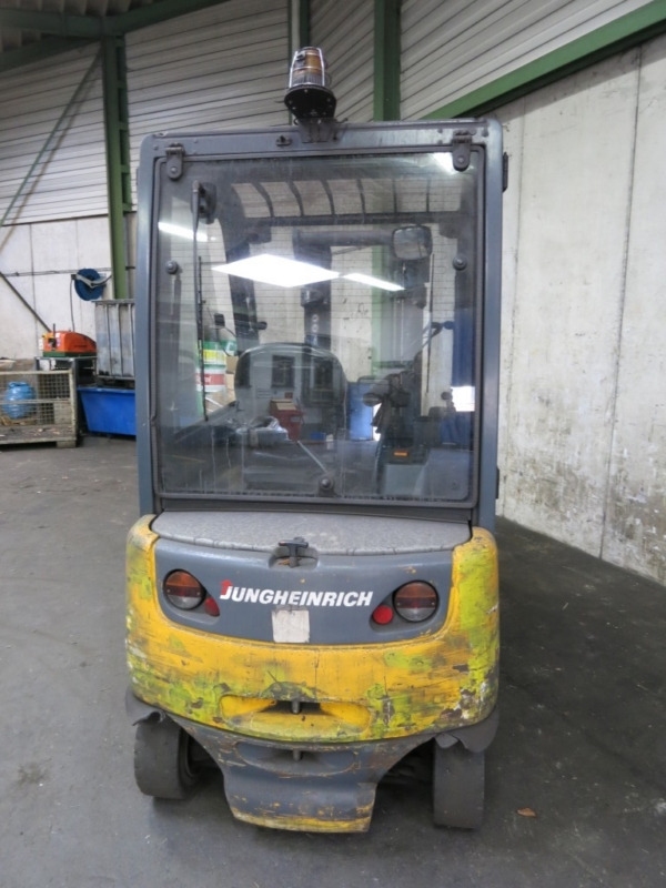 JUNGHEINRICH EFG 425 K - Електричен вилушкар: слика 2 JUNGHEINRICH EFG 425 K - Електричен вилушкар: слика 2