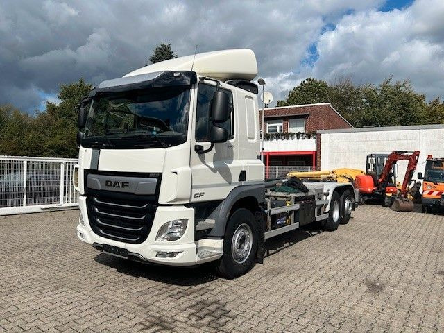 DAF CF 450 Abroller 6x2 - Камион со кука за подигање: слика 2 DAF CF 450 Abroller 6x2 - Камион со кука за подигање: слика 2