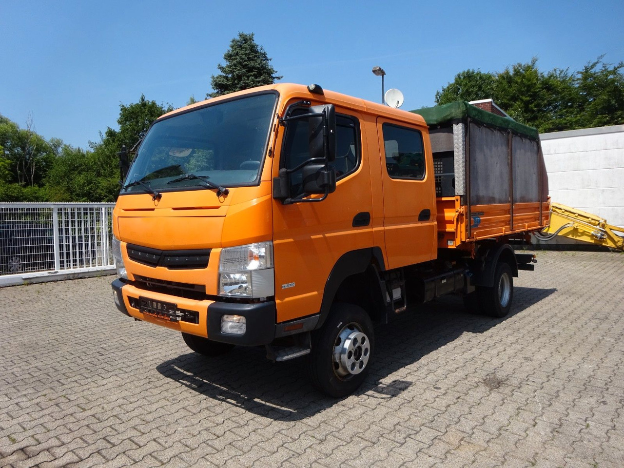 FUSO Canter Doppelkabine MEILLER 3Skipper 4x4 - Комби кипер: слика 3 FUSO Canter Doppelkabine MEILLER 3Skipper 4x4 - Комби кипер: слика 3