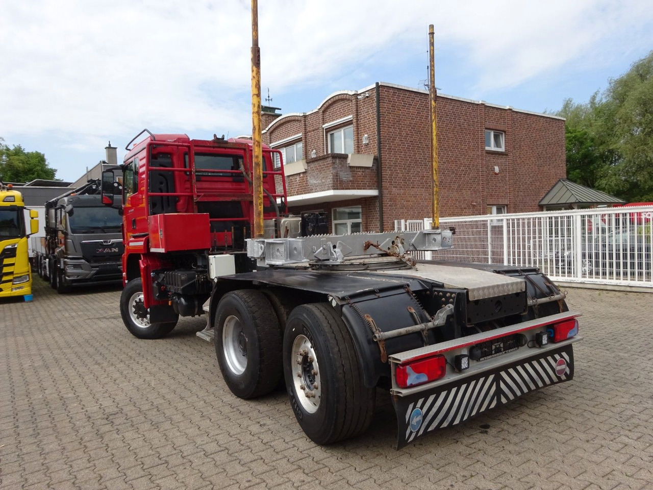 MAN 28.500 TGS mit Lift+Lenkachse Allrad - Камион влекач: слика 4 MAN 28.500 TGS mit Lift+Lenkachse Allrad - Камион влекач: слика 4
