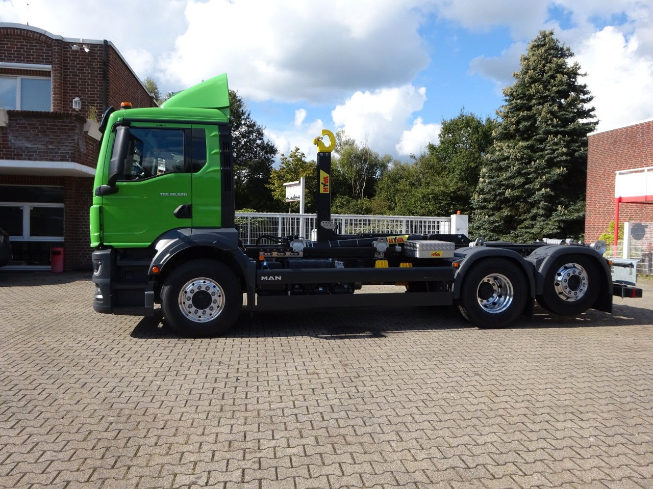 MAN 26.520 TGS HYVA Abroller 6x2 NEU - Камион со кука за подигање: слика 3 MAN 26.520 TGS HYVA Abroller 6x2 NEU - Камион со кука за подигање: слика 3