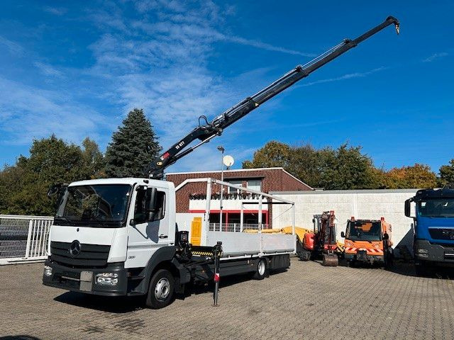 Mercedes-Benz 1221 Pritsche + HIAB XS077 ES 3 - 4x2 weiß - Камион со платформа, Камион со кран: слика 1 Mercedes-Benz 1221 Pritsche + HIAB XS077 ES 3 - 4x2 weiß - Камион со платформа, Камион со кран: слика 1