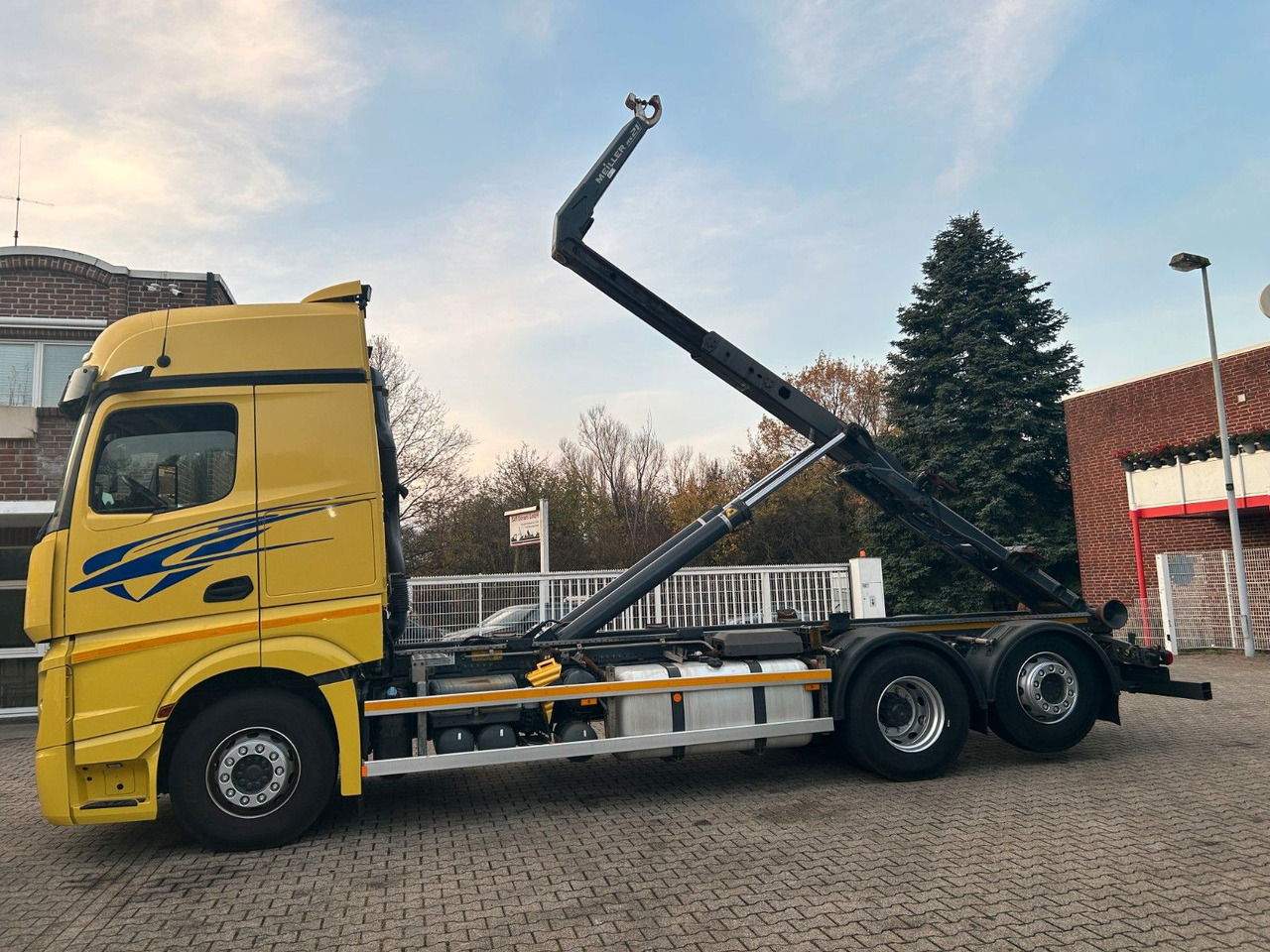 Mercedes-Benz 2545 Actros MEILLER Abroller 6x2 - Камион со кука за подигање: слика 3 Mercedes-Benz 2545 Actros MEILLER Abroller 6x2 - Камион со кука за подигање: слика 3