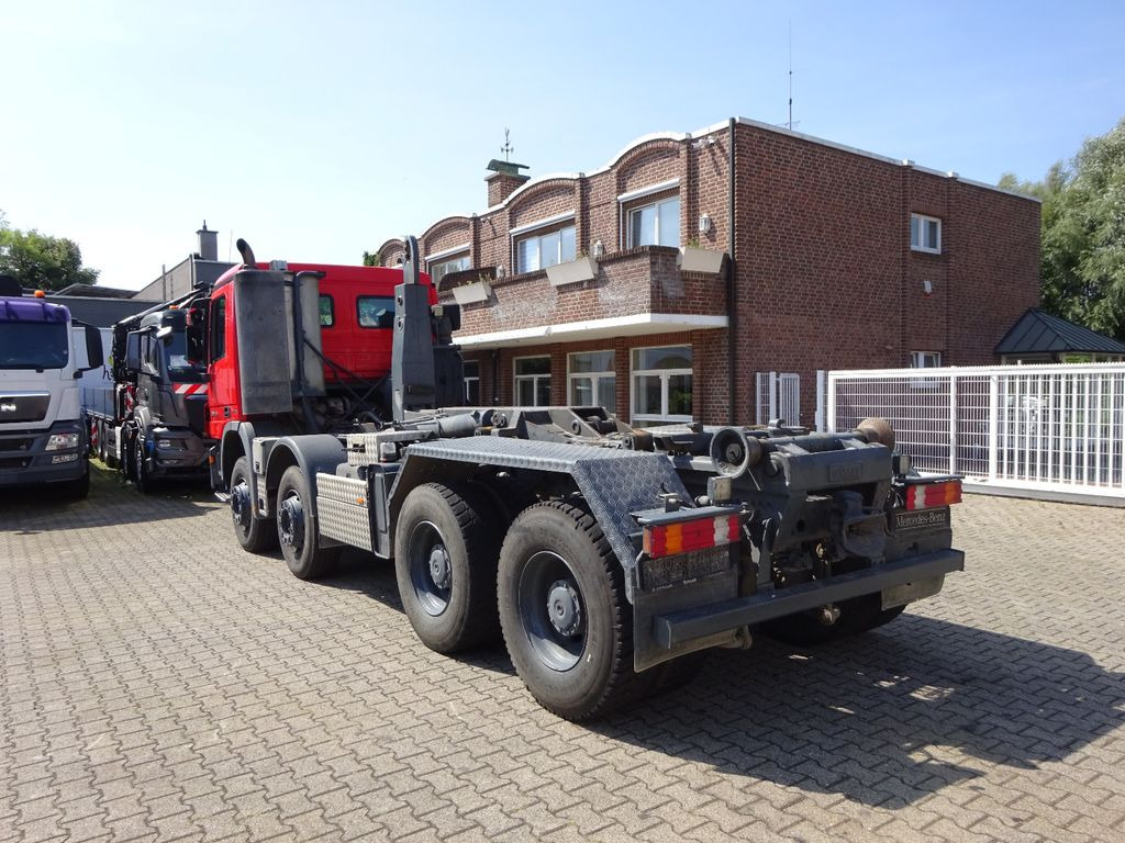 Mercedes-Benz 3246 Actros Abroller K45 8x4 Knickhacken - Камион со кука за подигање: слика 4 Mercedes-Benz 3246 Actros Abroller K45 8x4 Knickhacken - Камион со кука за подигање: слика 4