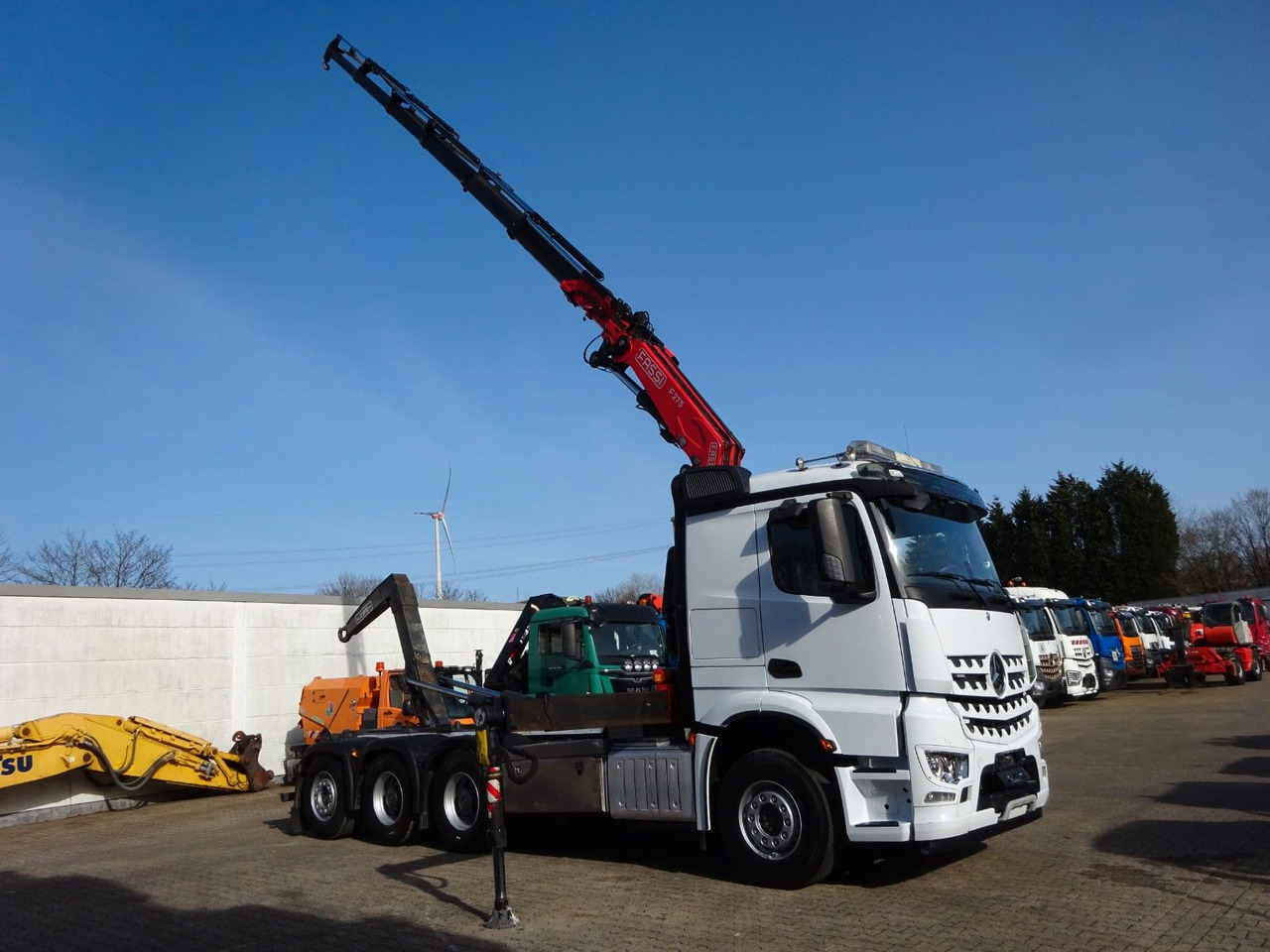 Mercedes-Benz 3248 Fassi Abroller + Fassi F275A 8x4 TRIDEM - Камион со кран: слика 1 Mercedes-Benz 3248 Fassi Abroller + Fassi F275A 8x4 TRIDEM - Камион со кран: слика 1