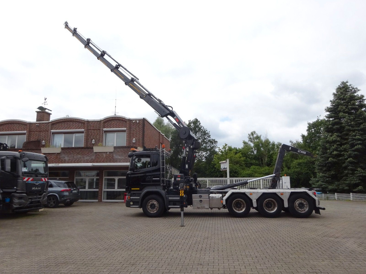 Scania R490 Abroller + HIAB 302E-6 Bj.2021 !Kran TRIDEM Scania R490 Abroller + HIAB 302E-6 Bj.2021 !Kran TRIDEM - Камион со кран, Камион со кука за подигање: слика 1 Scania R490 Abroller + HIAB 302E-6 Bj.2021 !Kran TRIDEM Scania R490 Abroller + HIAB 302E-6 Bj.2021 !Kran TRIDEM - Камион со кран, Камион со кука за подигање: слика 1