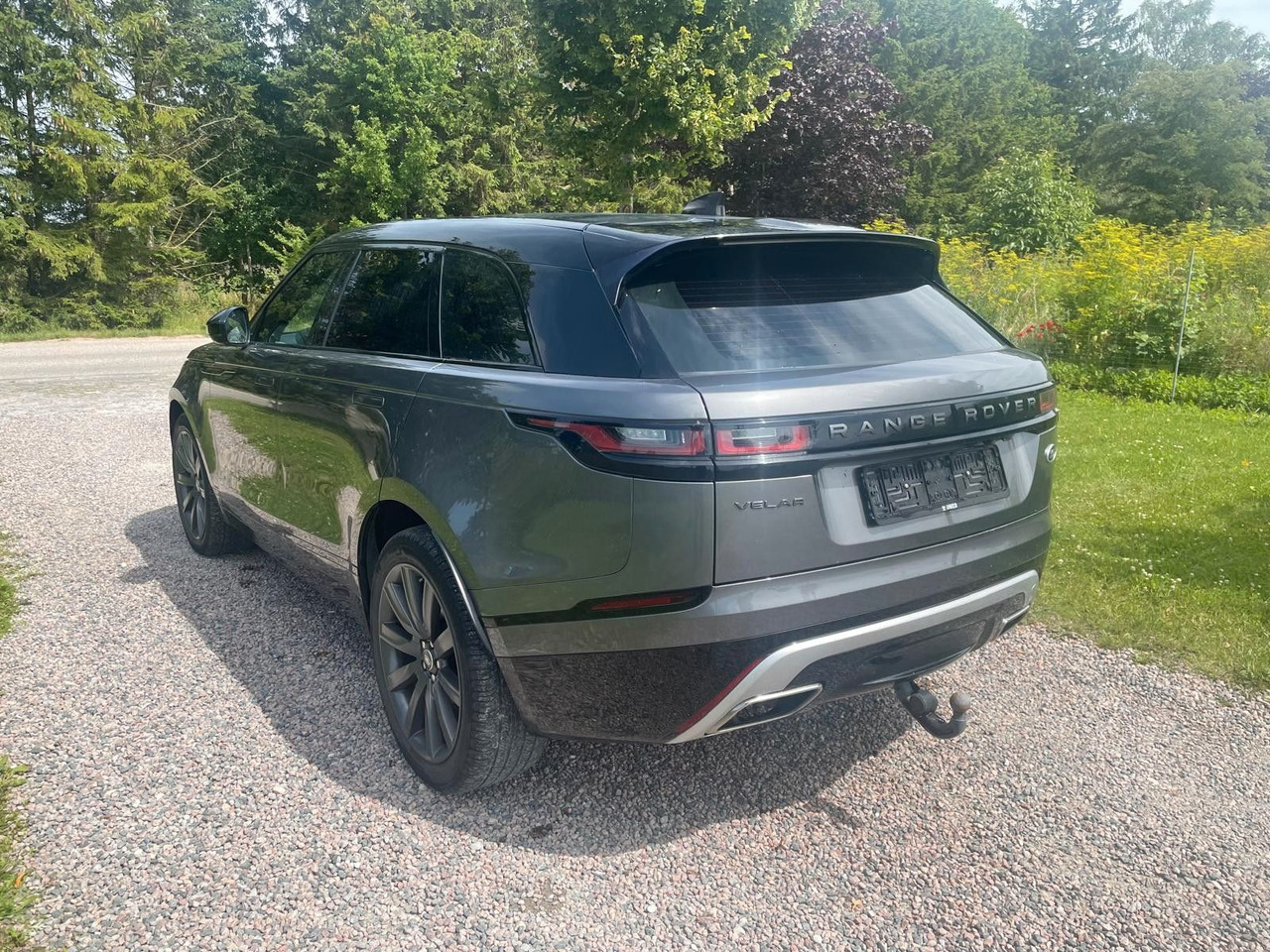 Land Rover Range Rover Velar R-Dynamic 3.0D 4WD Land Rover Velar R-Dynamic 3.0D 4WD *LKW zullasung: 2 sitze - SUV: слика 4 Land Rover Range Rover Velar R-Dynamic 3.0D 4WD Land Rover Velar R-Dynamic 3.0D 4WD *LKW zullasung: 2 sitze - SUV: слика 4