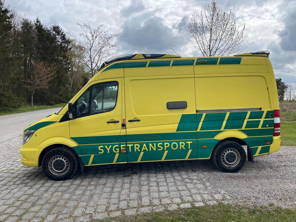 Mercedes-Benz Sprinter 316 CDI Ambulance Electric STRYKER Bed - Амбулантно возило: слика 4 Mercedes-Benz Sprinter 316 CDI Ambulance Electric STRYKER Bed - Амбулантно возило: слика 4