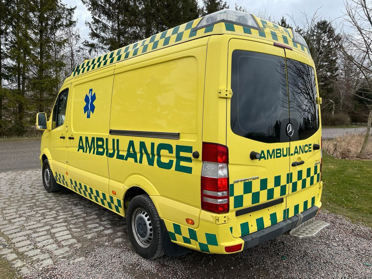 Mercedes-Benz Sprinter 316 CDI Aut *14 000 € netto - Амбулантно возило: слика 3 Mercedes-Benz Sprinter 316 CDI Aut *14 000 € netto - Амбулантно возило: слика 3