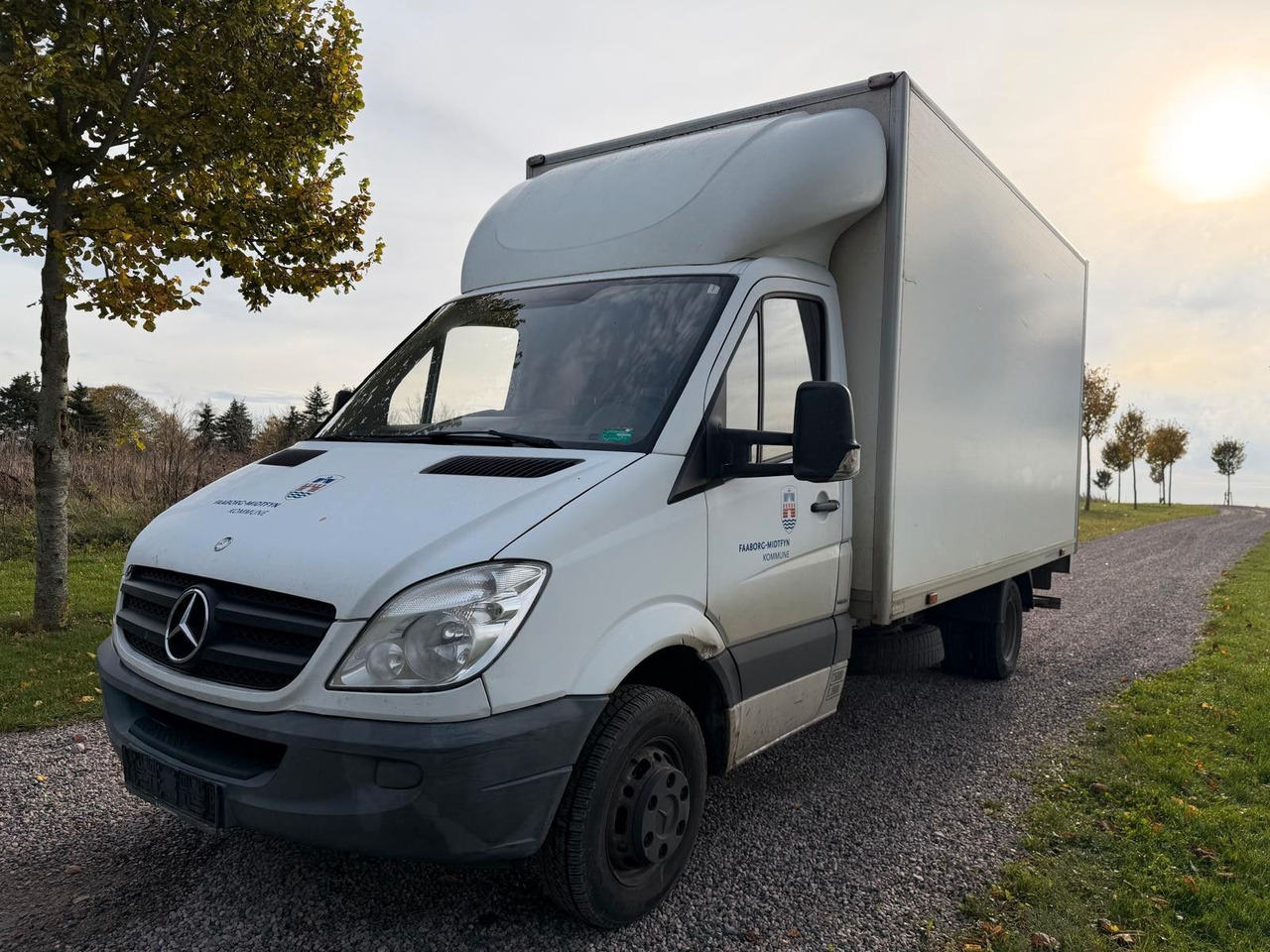Mercedes-Benz Sprinter II Box + Lift - Товарно комбе: слика 1 Mercedes-Benz Sprinter II Box + Lift - Товарно комбе: слика 1