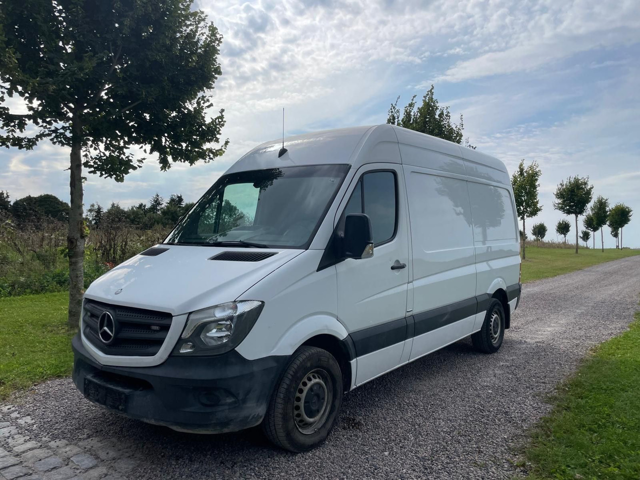 Mercedes-Benz Sprinter II Kasten 216 CDI Lang +Hoch - Мало комбе: слика 2 Mercedes-Benz Sprinter II Kasten 216 CDI Lang +Hoch - Мало комбе: слика 2