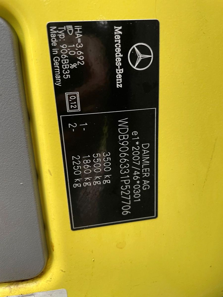 Амбулантно возило Mercedes-Benz Sprinter II Kasten 316 CDI Aut Ambulance: слика 20