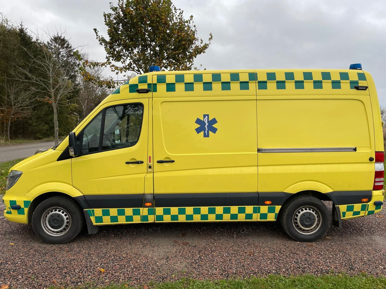 Mercedes-Benz Sprinter II Kasten 316 CDI Aut Ambulance - Амбулантно возило: слика 2 Mercedes-Benz Sprinter II Kasten 316 CDI Aut Ambulance - Амбулантно возило: слика 2