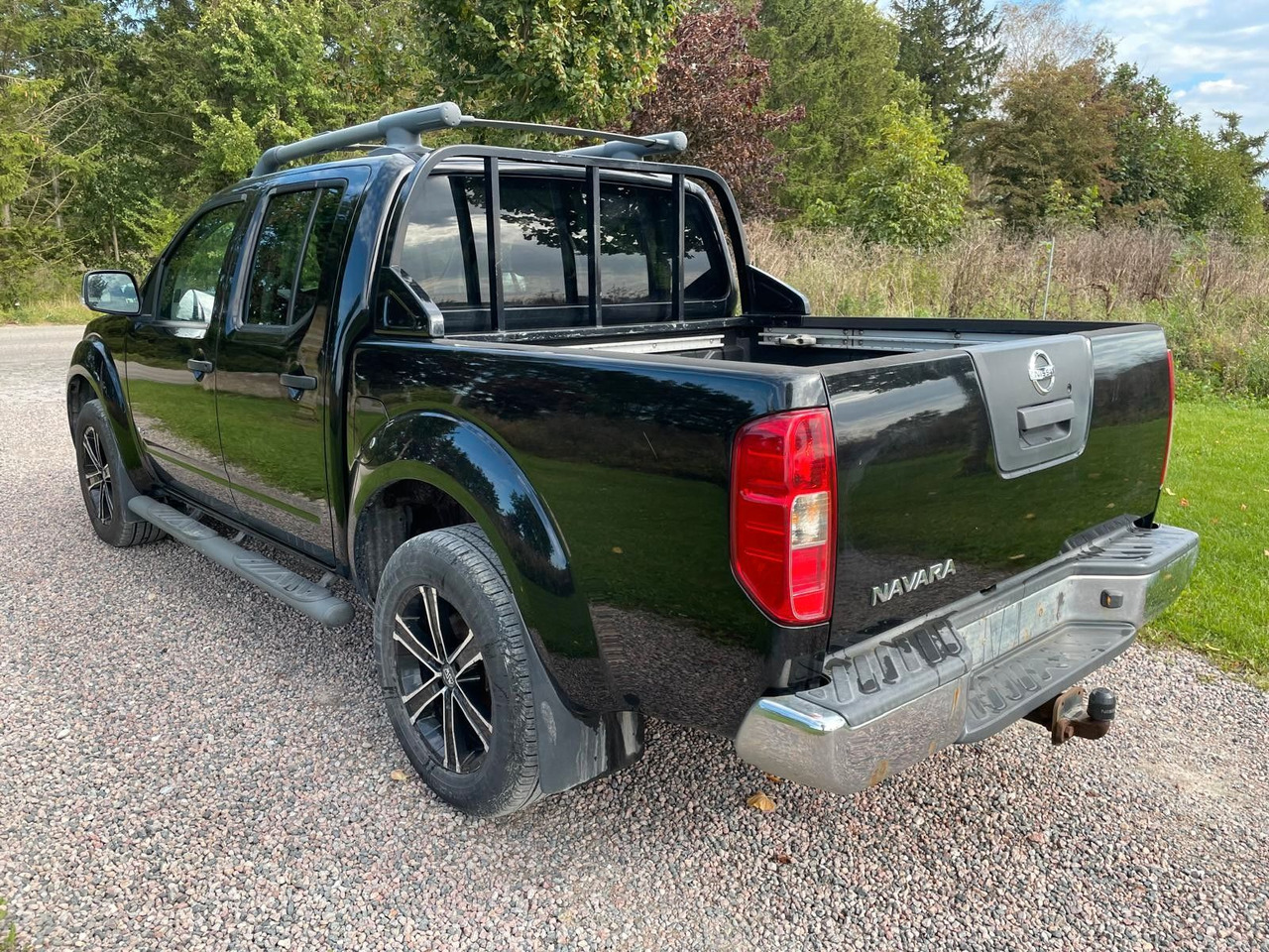 Nissan Navara Pickup Double Cab LE V6 4x4 LB - SUV: слика 3 Nissan Navara Pickup Double Cab LE V6 4x4 LB - SUV: слика 3
