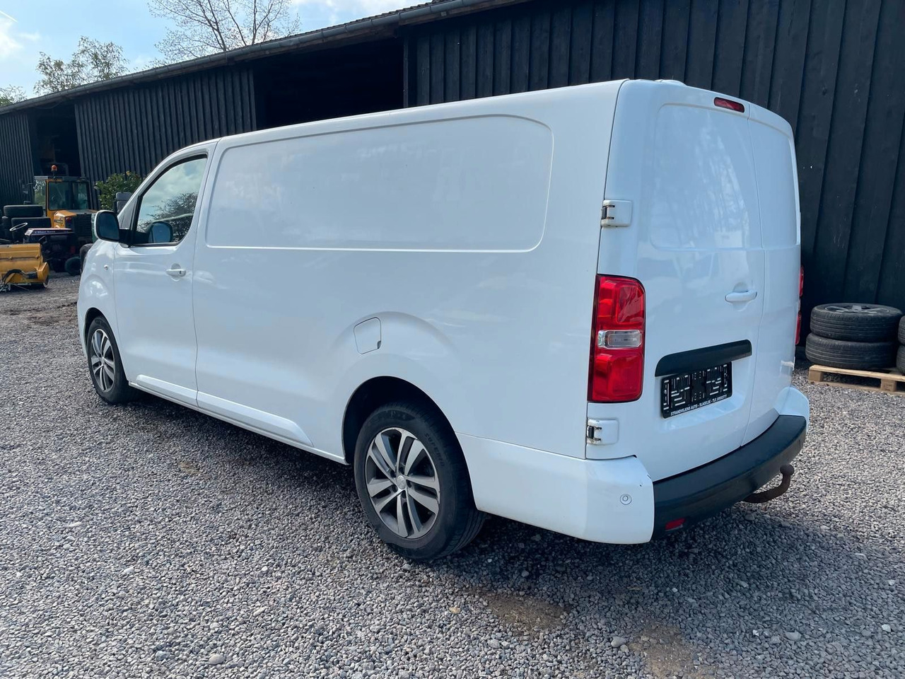 Peugeot Expert Kasten Premium L3 BlueHDi 2,0 *Defect* - Мало комбе: слика 3 Peugeot Expert Kasten Premium L3 BlueHDi 2,0 *Defect* - Мало комбе: слика 3