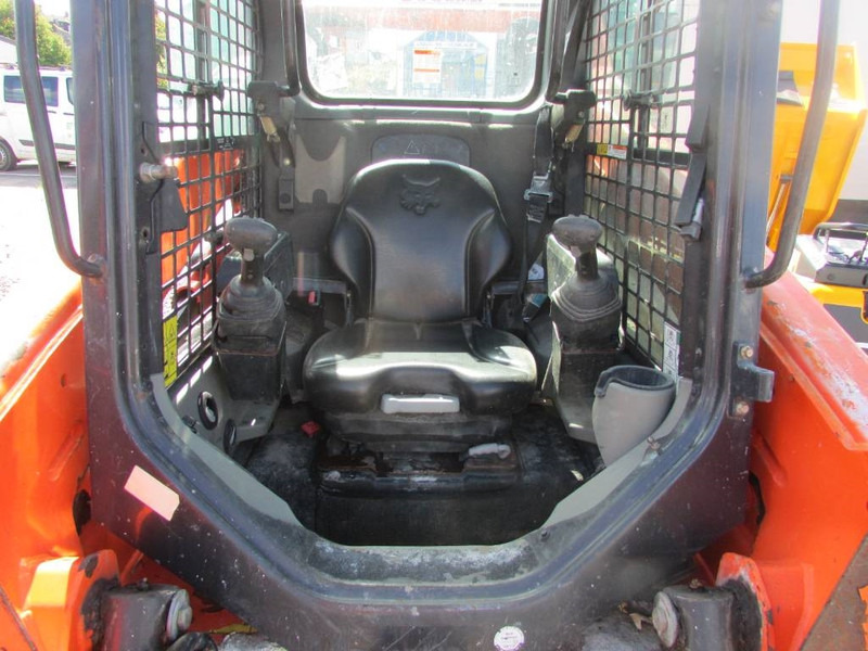 Bobcat T 590 High Flow Kompaktlader 26.000 EUR - Компактен натоварувач: слика 3 Bobcat T 590 High Flow Kompaktlader 26.000 EUR - Компактен натоварувач: слика 3