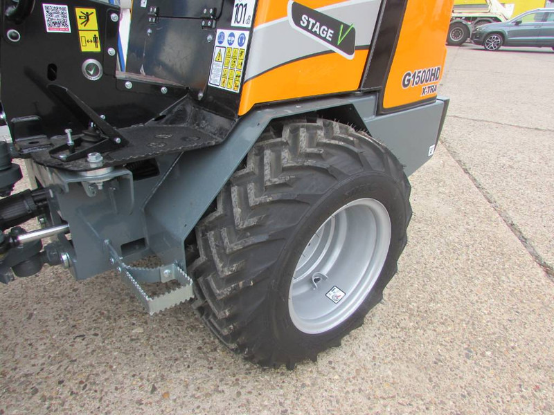 Giant G 1500 X-tra HD Canopy 29.900 EUR - Натоварувач на тркала: слика 3 Giant G 1500 X-tra HD Canopy 29.900 EUR - Натоварувач на тркала: слика 3