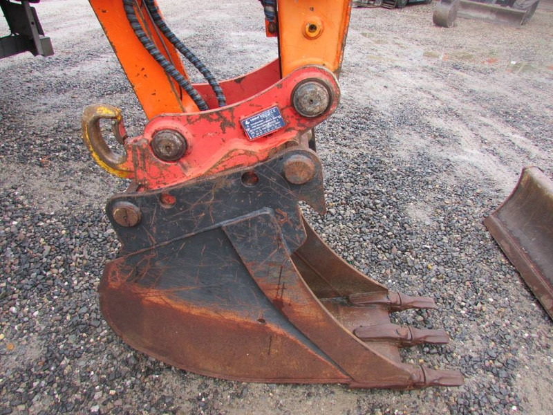 Komatsu PC 80 MR-3 Kettenbagger 30.000 EUR / AC - Мини багер: слика 3 Komatsu PC 80 MR-3 Kettenbagger 30.000 EUR / AC - Мини багер: слика 3