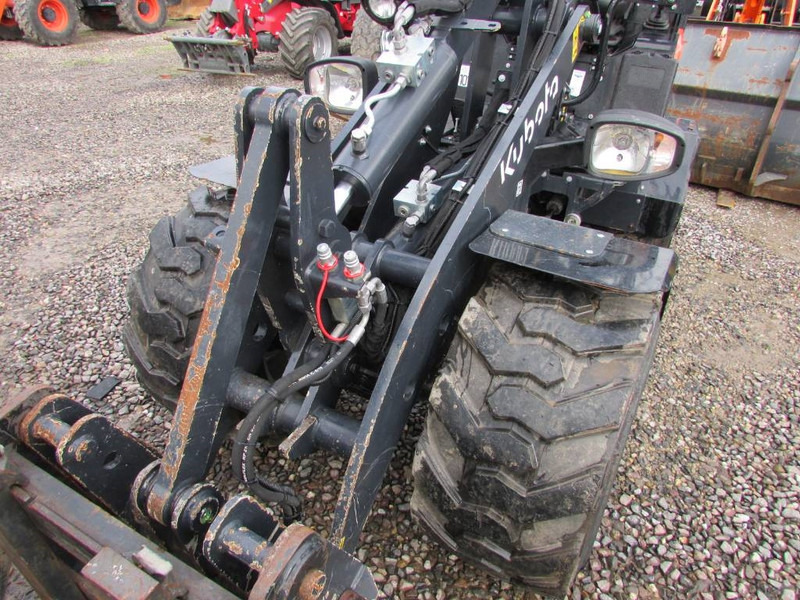 Kubota RT 220-2 Canopy Radlader 25.500 EUR - Натоварувач на тркала: слика 3 Kubota RT 220-2 Canopy Radlader 25.500 EUR - Натоварувач на тркала: слика 3