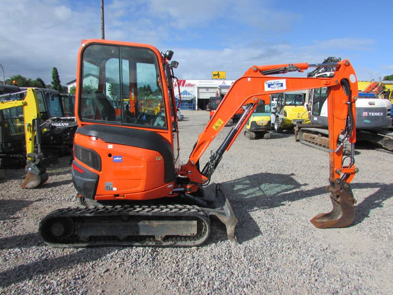 Kubota U 27-4 Minibagger 21.500 EUR - Мини багер: слика 4 Kubota U 27-4 Minibagger 21.500 EUR - Мини багер: слика 4