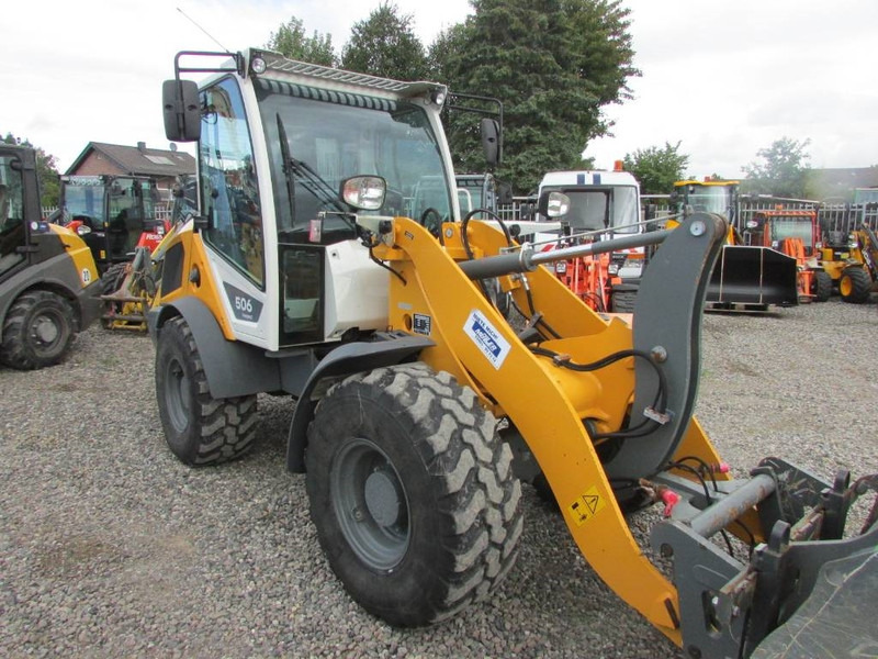 Liebherr L 506 Compact Radlader 41.500 EUR - Натоварувач на тркала: слика 4 Liebherr L 506 Compact Radlader 41.500 EUR - Натоварувач на тркала: слика 4