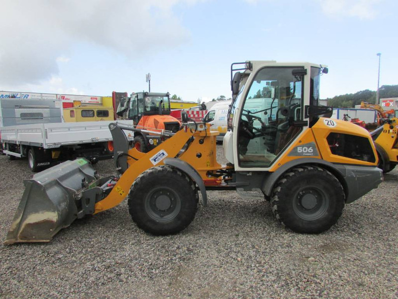 Liebherr L 506 Compact Radlader L506 40.000 EUR - Натоварувач на тркала: слика 1 Liebherr L 506 Compact Radlader L506 40.000 EUR - Натоварувач на тркала: слика 1