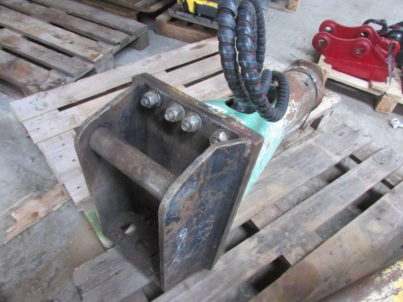 MONTABERT SC 22 Hydraulikhammer 2.400 EUR - Хидрауличен чекан за Градежна машина: слика 3 MONTABERT SC 22 Hydraulikhammer 2.400 EUR - Хидрауличен чекан за Градежна машина: слика 3