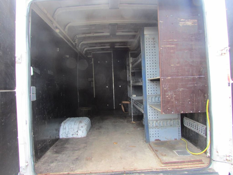 Mercedes-Benz 813 D Vario Kastenwagen - Камион сандучар: слика 5 Mercedes-Benz 813 D Vario Kastenwagen - Камион сандучар: слика 5