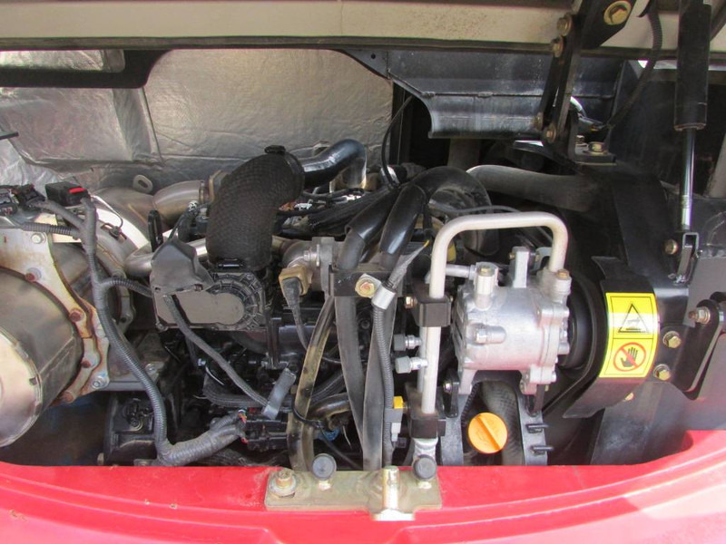 Takeuchi TB 260 Minibagger / AC / 44.500 EUR - Мини багер: слика 3 Takeuchi TB 260 Minibagger / AC / 44.500 EUR - Мини багер: слика 3