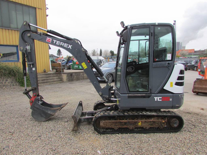 Terex TC 35-2 Minibagger 24.500 EUR Top Zustand - Мини багер: слика 1 Terex TC 35-2 Minibagger 24.500 EUR Top Zustand - Мини багер: слика 1