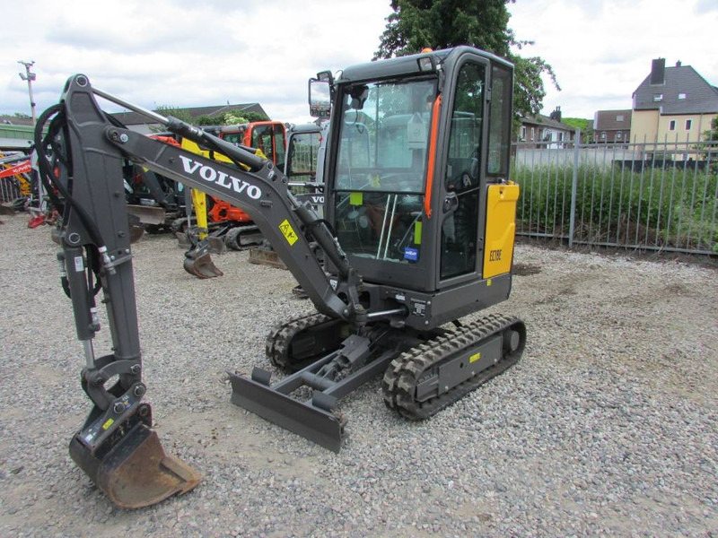 Volvo EC 18 E Minibagger 24.500 EUR - Мини багер: слика 2 Volvo EC 18 E Minibagger 24.500 EUR - Мини багер: слика 2