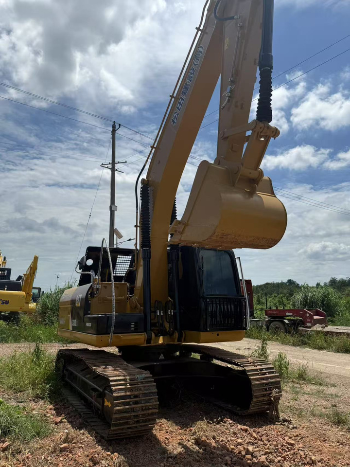 CAT 320D2 - Багер гасеничар: слика 3 CAT 320D2 - Багер гасеничар: слика 3