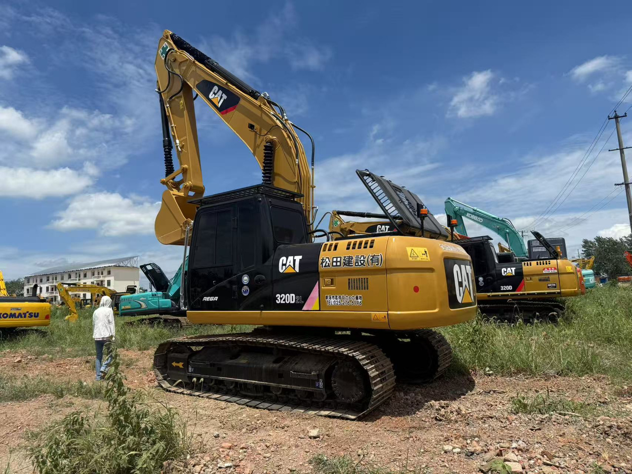 CAT 320D2 - Багер гасеничар: слика 1 CAT 320D2 - Багер гасеничар: слика 1