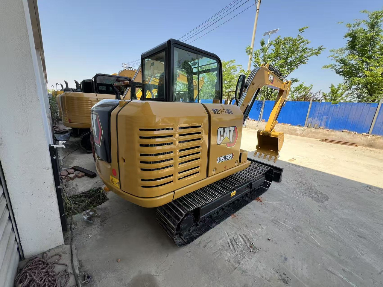 CATERPILLAR 305.5E2 - Мини багер: слика 2 CATERPILLAR 305.5E2 - Мини багер: слика 2