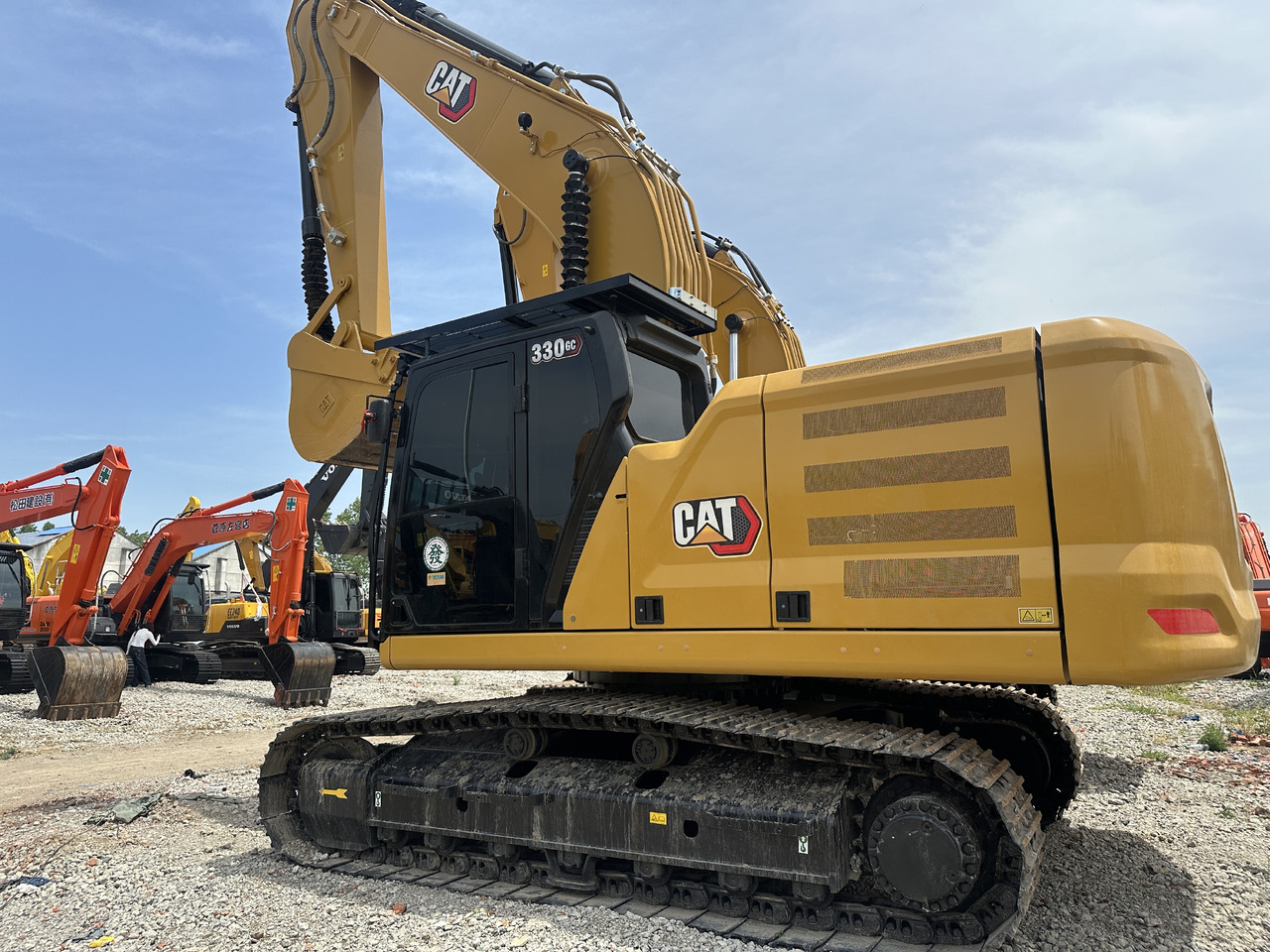 CATERPILLAR 330GC - Багер на тркала: слика 1 CATERPILLAR 330GC - Багер на тркала: слика 1