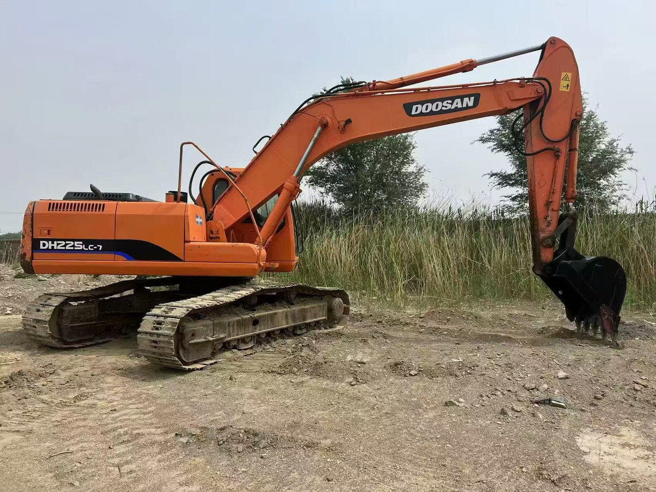 DOOSAN DH225LC-7 - Багер гасеничар: слика 1 DOOSAN DH225LC-7 - Багер гасеничар: слика 1