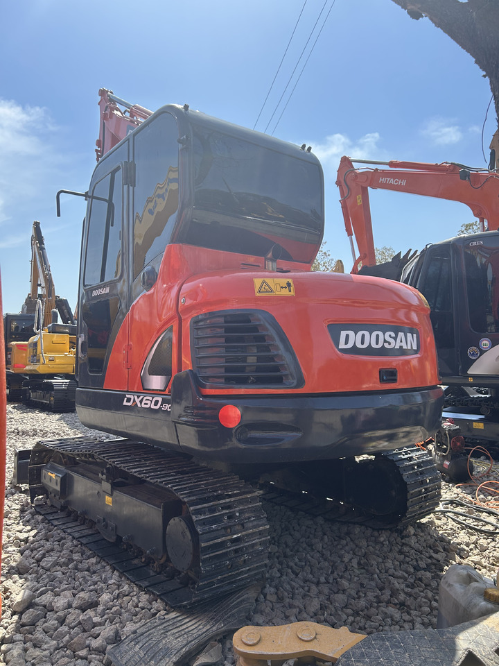 Doosan DX60 - Мини багер: слика 4 Doosan DX60 - Мини багер: слика 4